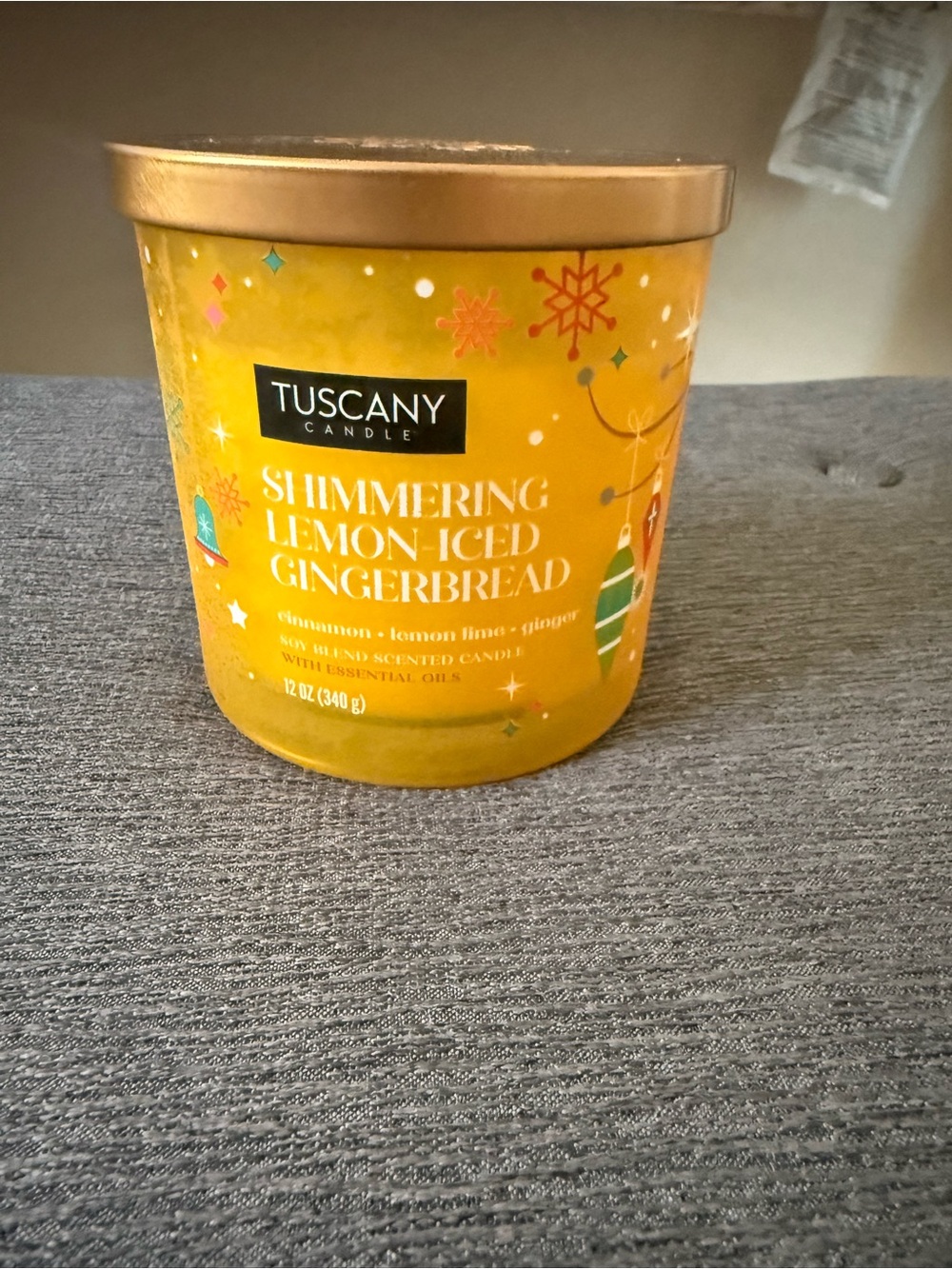 Tuscany Candle Shimmering lemon Iced Gingerbread 12 oz Soy Blend Scented Candle